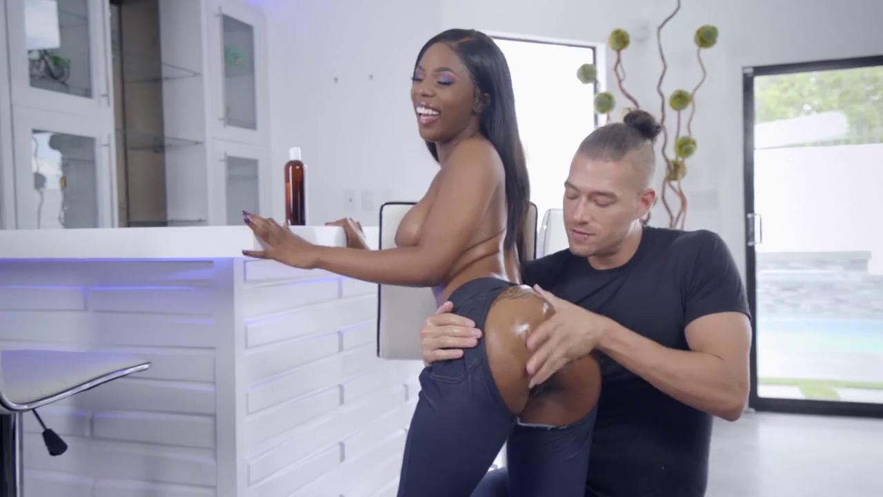 Just Jeans – Sarah Banks, Xander Corvus